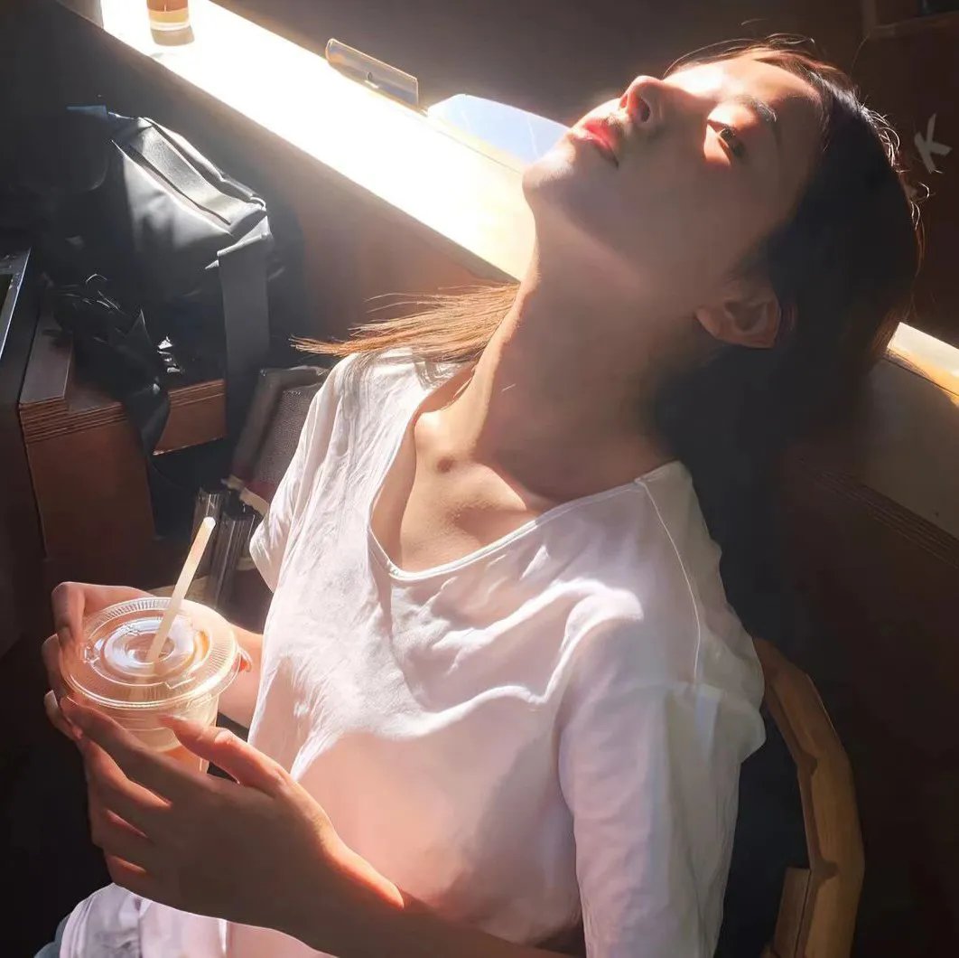 大红灯笼高高挂